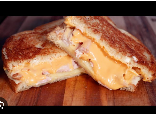 ALOSRA SMOKED TURKEY CHEESE SANDWICH